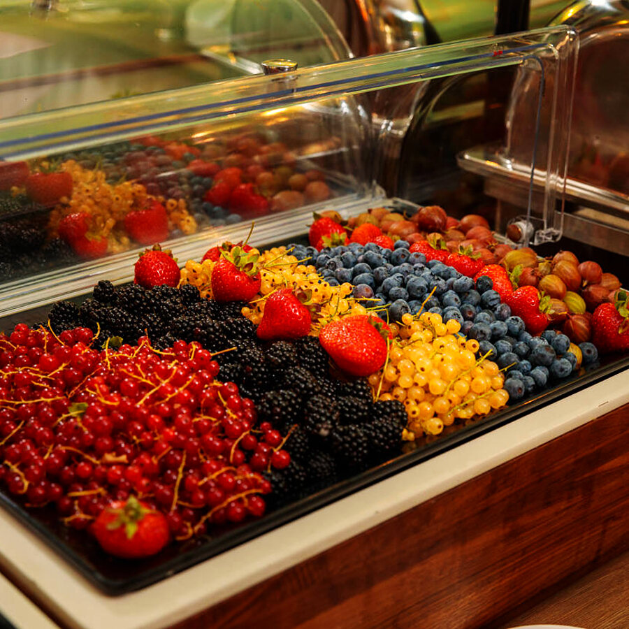 Frische Beeren am Buffet